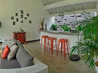 3Vkerobokan Seminyak  Indonesia